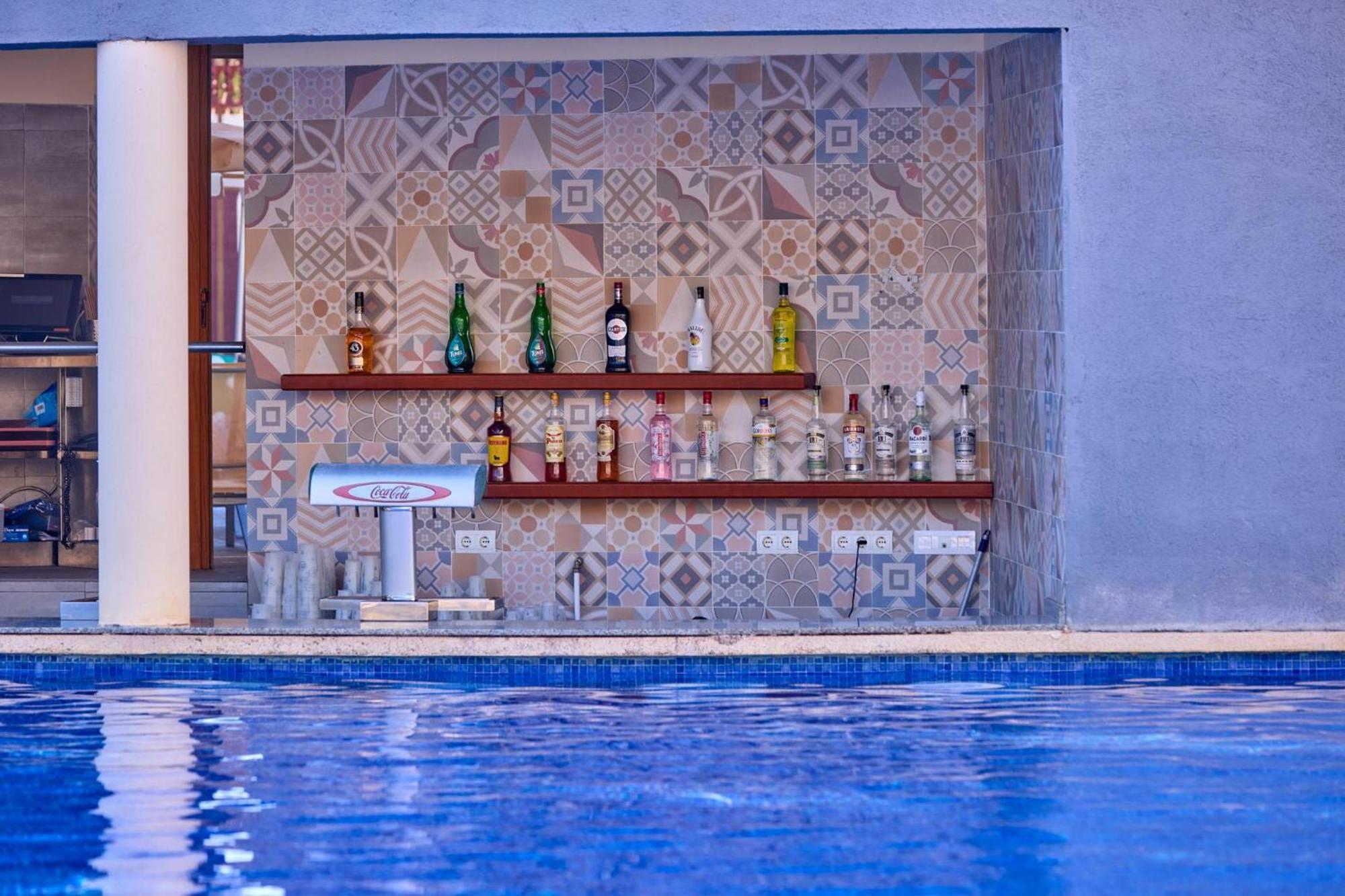 Aparthotel Zafiro Palmanova Exterior foto